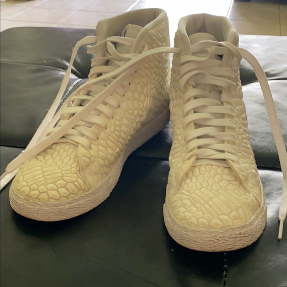 Nike white blazes